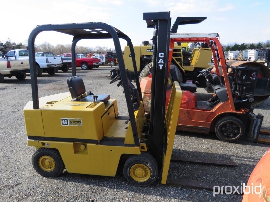 Caterpillar V35D Forklift,