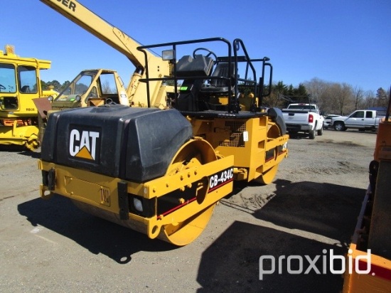 Caterpillar CB434C Roller,