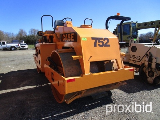 Case W752 Asphalt  Roller,