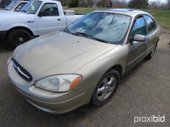 2000 Ford Taurus SES,