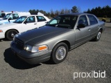1999 Ford Crown Victoria,