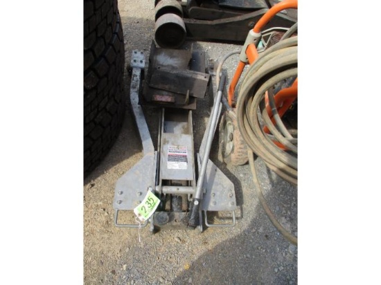 Pitsburgh 2,000 lb. Transmission Jack