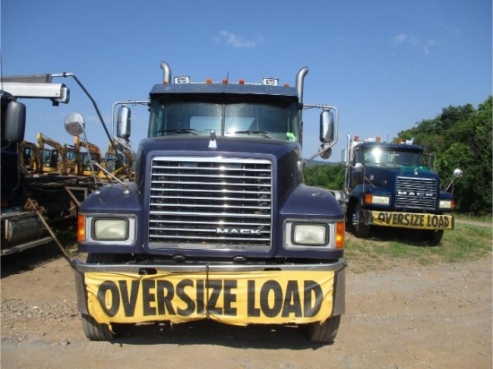 2015 Mack CHU613 6x4 T/A Day Cab Road Tractor