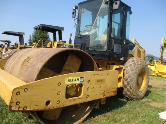 2012 Cat CS56 Smooth Drum Roller,