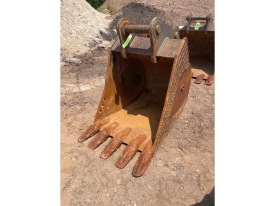 Komatsu C/P 36" Digging Bucket