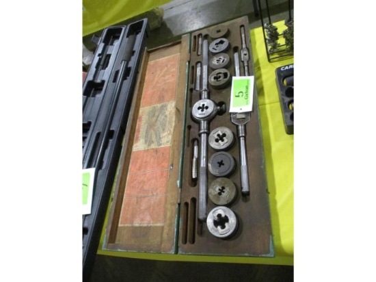 Little Giant # 7 Screw Plate Set w/Wooden Case