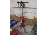 Top Lift 1,100 Cap. Hydraulic Transmission Jack