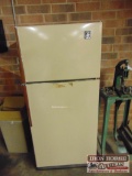 GE Refrigerator/Freezer.