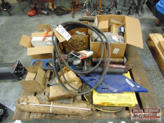 Peterson 5000 Chipper Series Misc. Parts - pallet contents