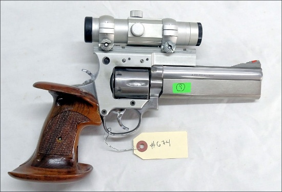 Smith & Wesson - Model 686 - .357  - revolver