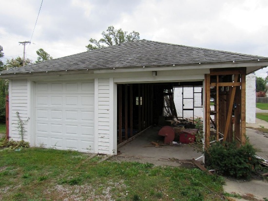 Garage  beside 311  W 13th Street