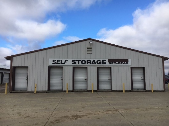 SS Self Storage Abandoned Units Auction