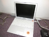 2001 Apple iBook Laptop Computer