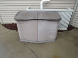 Rubbermaid outdoor storage unit