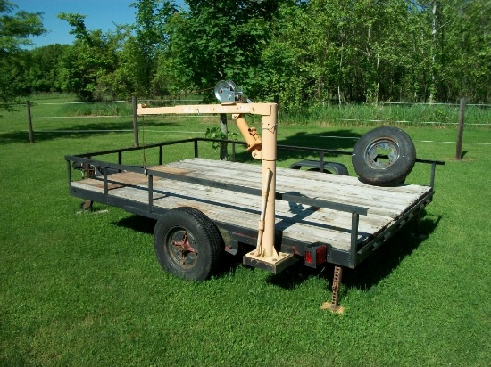 Utility Trailer w/Boom Lift