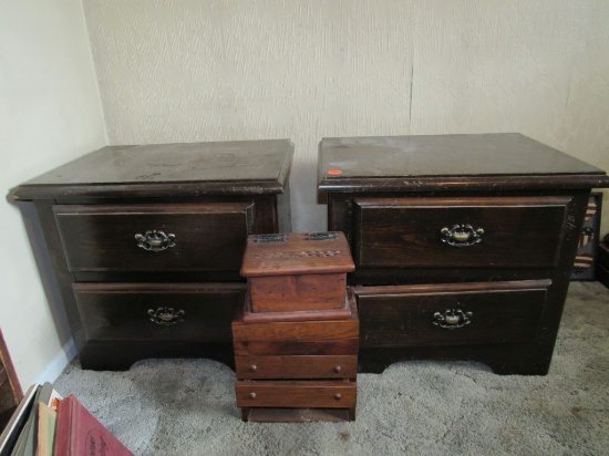 4 pieces of furniture