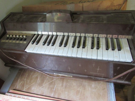 Electric Chord Organ