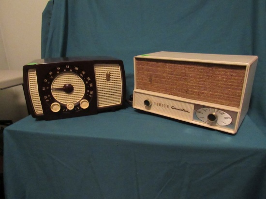 2 Tabletop Radios