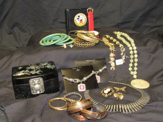 Sondra Tzeschlock Jewelry Collection