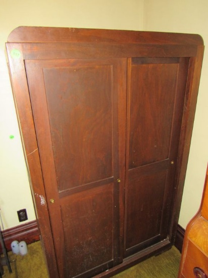 Armoire