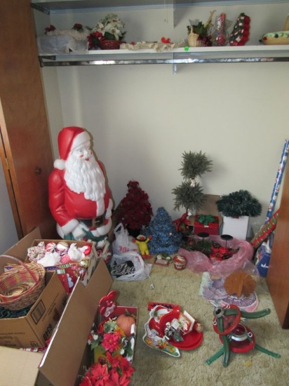 Large Grouping of Christmas Décor