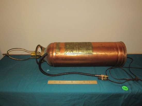 Fire extinguisher lamp