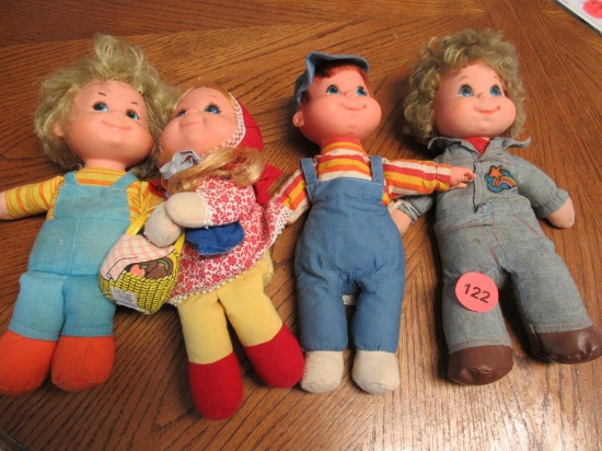 4 piece doll lot