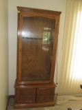 Gun cabinet