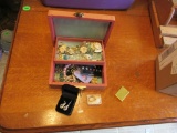 Jeweler box with jewelry