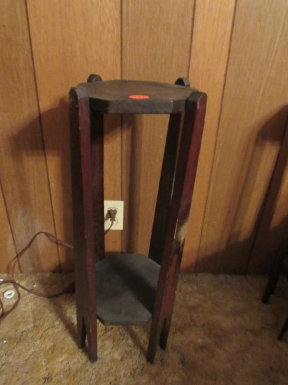 Accent table