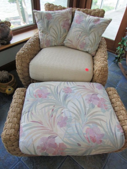 Sitting chair with ottoman