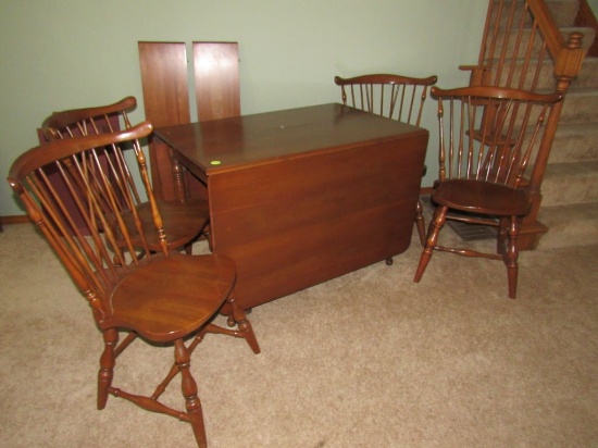 Drop leaf table set