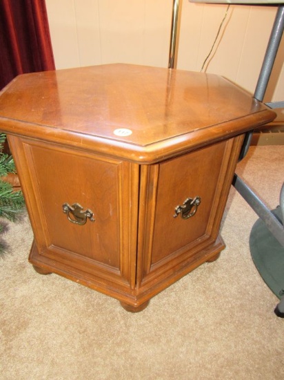 End table