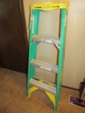 Small step ladder