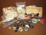 Mixed lot of vintage buttons