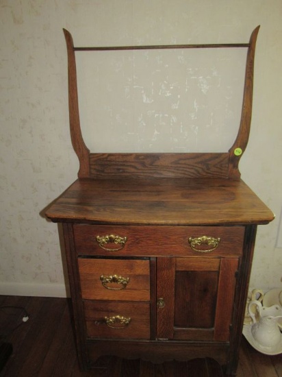 Wooden dry sink