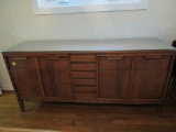 Sideboard/buffet