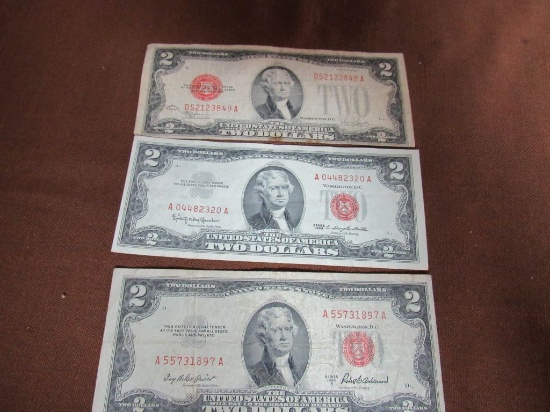 Red certificate 2-dollar bills