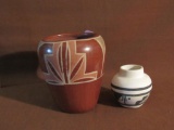2 clay pots