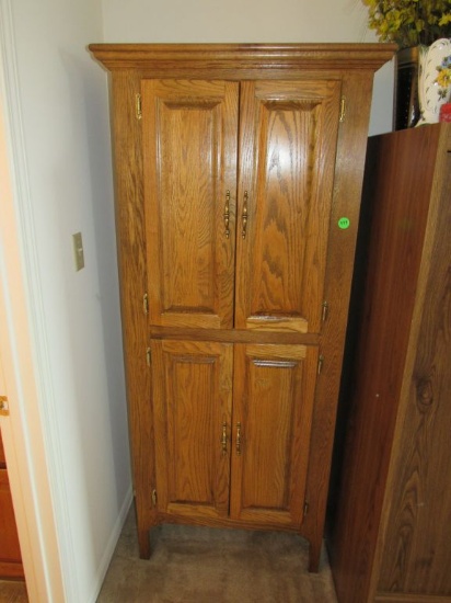 Storage cabinet