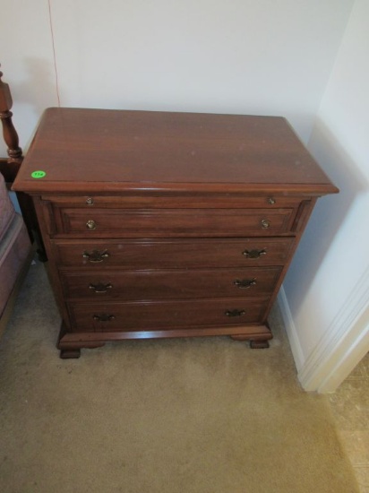 Dresser/desk