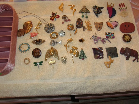 Broaches