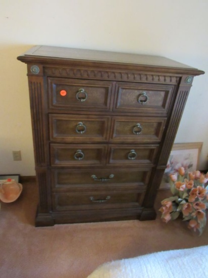 Chest of drawers