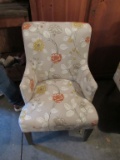 Accent chair