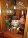 Assorted glass and other decorative pieces