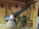 Funnels/oil cans