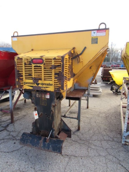 2006 Swenson 9' V box salt spreader