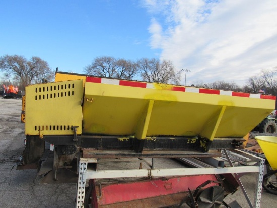 Byers 8' V box salt spreader