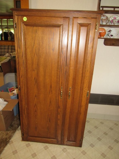 Utility cabinet