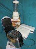 Small kitchen appliance lot